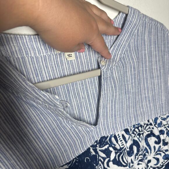 Dylan Women's Blue White Mixed Print Summer Coastal Blouse Size Small - Picture 3 of 6